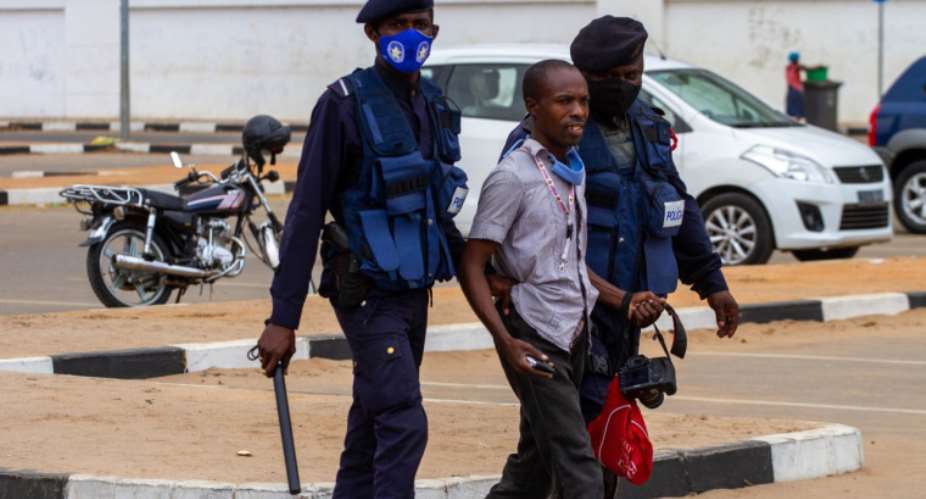 Angolan Police Detain, Harass, And Beat Journalists Covering Protests