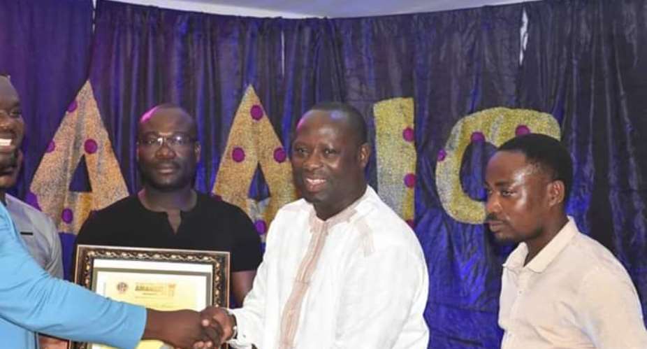 Kofi-Buah, 9 Others Win Leadership Awards