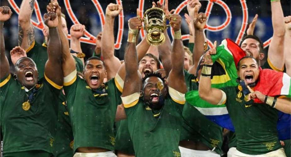 Siya Kolisi becomes the first man to lift back-to-back Rugby World Cups away from home