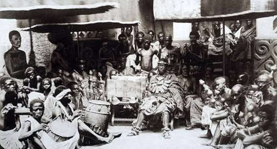 One of the first Asantehenes beautifully clad in Kente