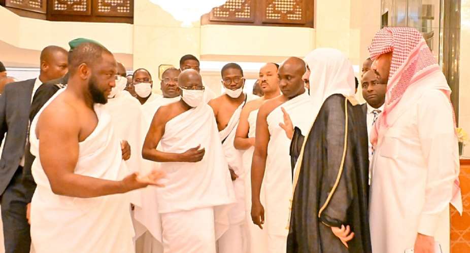 Tinubu prays for end to insecurity, lasting peace in Nigeria during Umrah in Saudi Arabia