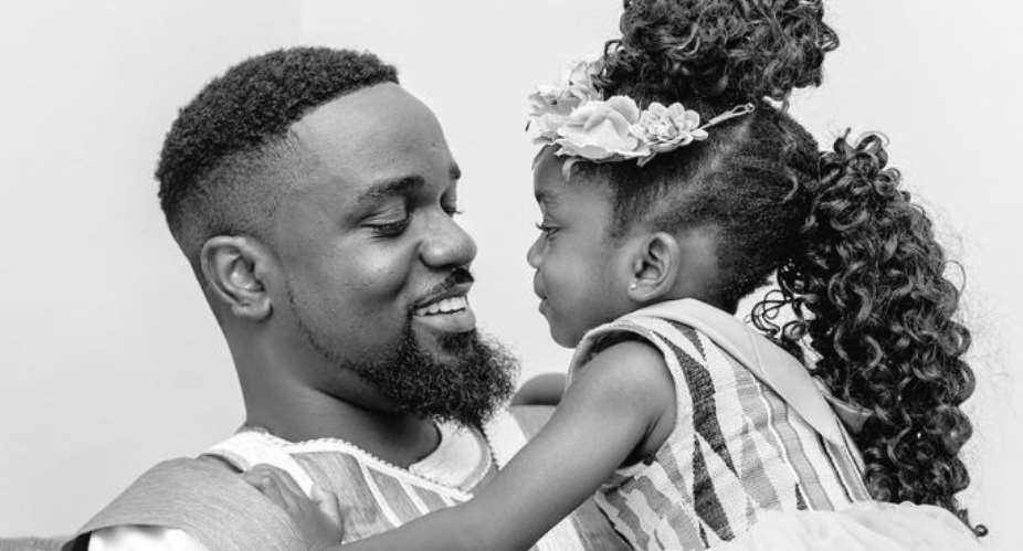 Sarkodie Shares adorable photo with daughter Titi
