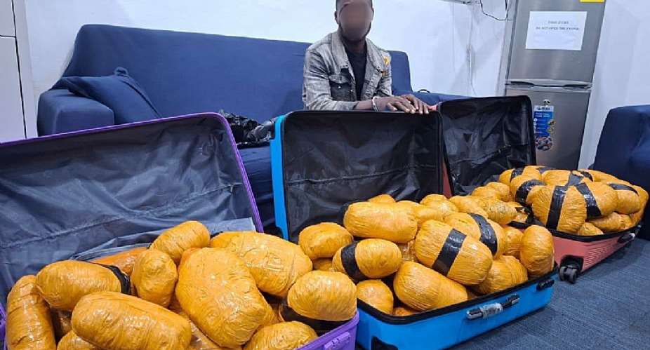 Police arrest man with 91 parcels of suspected Indian hemp at Circle bus terminal