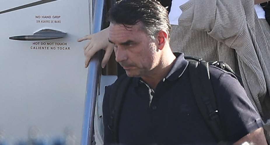 File photo of Flavio Bolsonaro stepping off a plane at Opa Locka Executive Airport in Miami, Florida, taken October 28, 2026. -  Ricardo Arduengo, AFP