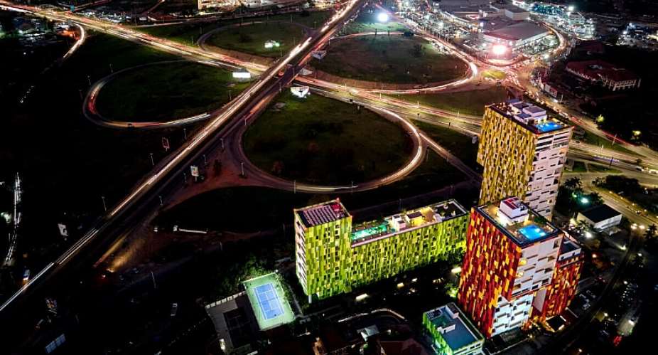 Navigating Business in Accra — Banking, Startups, Digital Hubs & the New Ghanaian Economy
