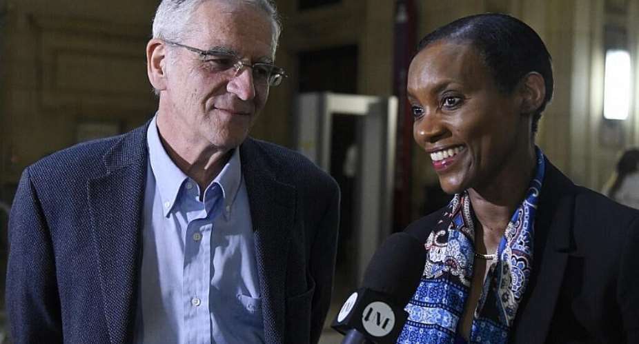 Dafroza Gauthier and her husband Alain at the Palais de Justice courthouse in Paris, 10 May 2026. The pair founded a collective dedicated to bringing Rwandans in France to justice for their suspected involvement in the 1994 genocide. -  AFP - DOMINIQUE FAGET