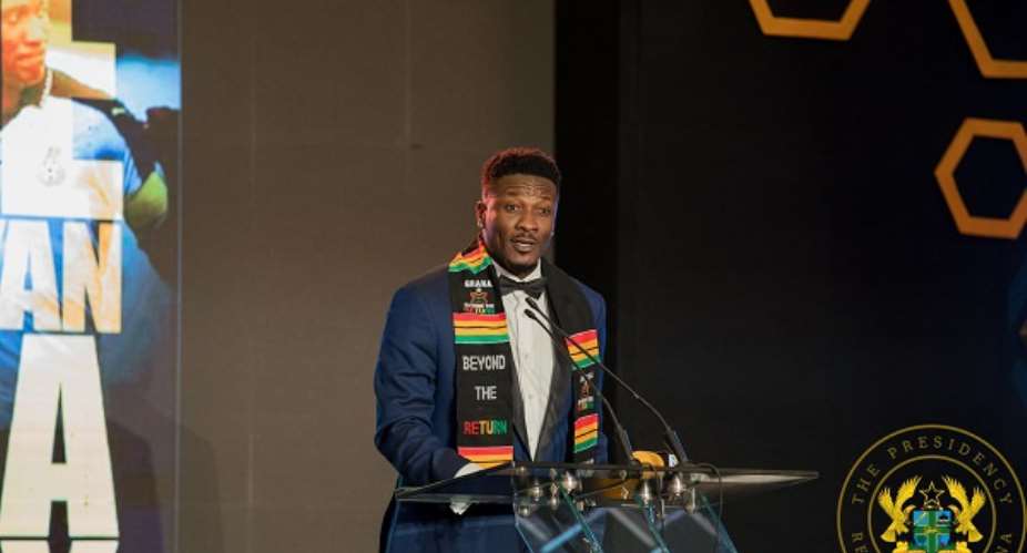 I am a Ghanaian - Asamoah Gyan blasts Ghanaians for criticizing his 2022 World Cup ambition