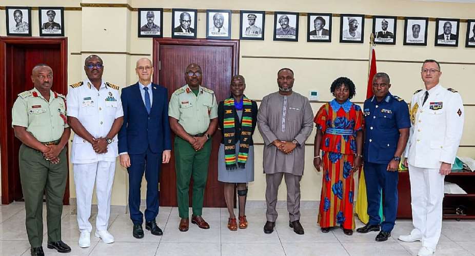 Accra and Paris Deepen Defence Ties, With Language, Cyber and the Sea on the Agenda