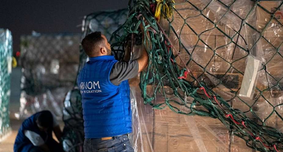 IOM is appealing for additional donor support to its efforts to assist the tens of thousands of people displaced by Storm Daniel. Photo: IOM LibyaMouaid Tariq
