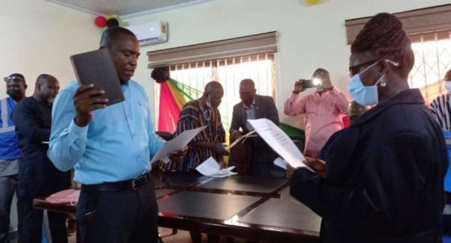 Assembly members of Guan District sworn in