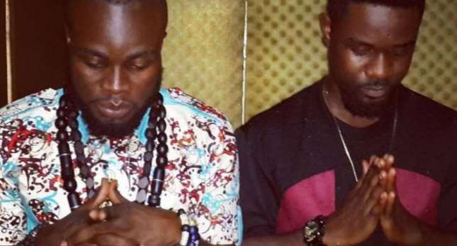 Fans of Sarkodie To Start a flawless Beef with M.anifest Says Titi is more popular Than Manifest'