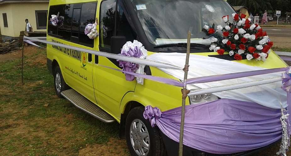 Nkwanta South MP Presents Ambulance To Brewaniase Health Centre