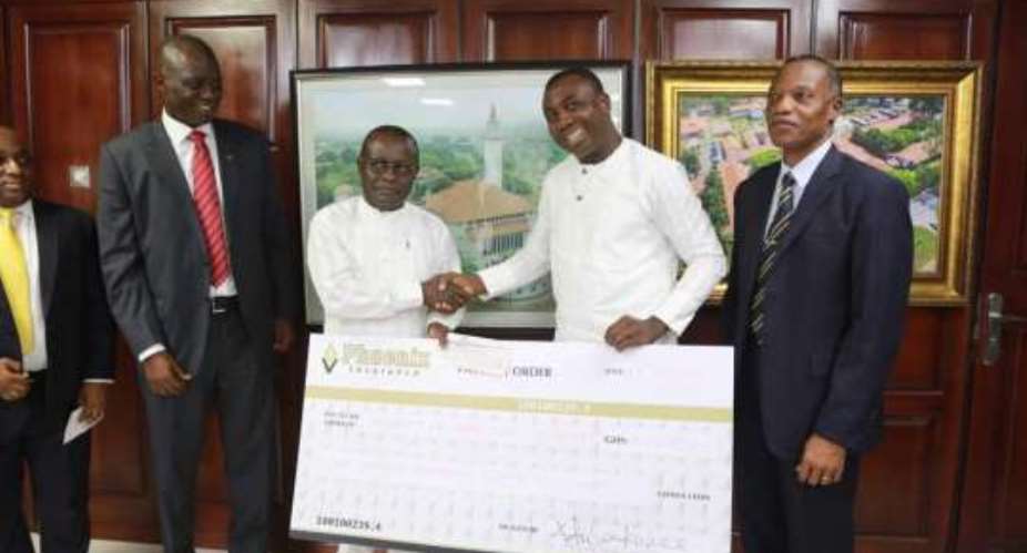 University Endowment Fund Gets GHC250,000 Boost From Phoenix Insurance