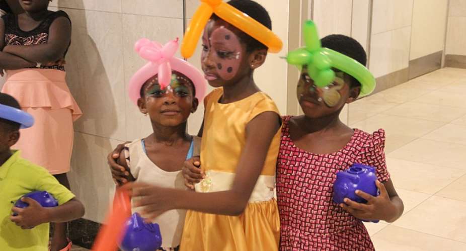 West Hills Mall To Glitter With Kiddie Painting This Weekend
