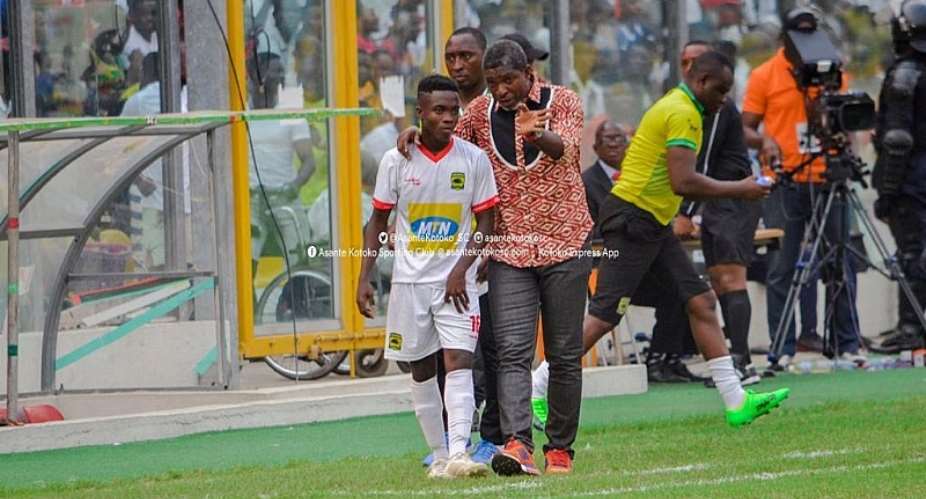Matthew Cudjoe with Asante Kotoko coach, Maxwell Konadu