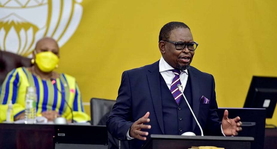South Africa’s civil service should be restructured, but a plan to reward early retirement won’t solve the problem – economist