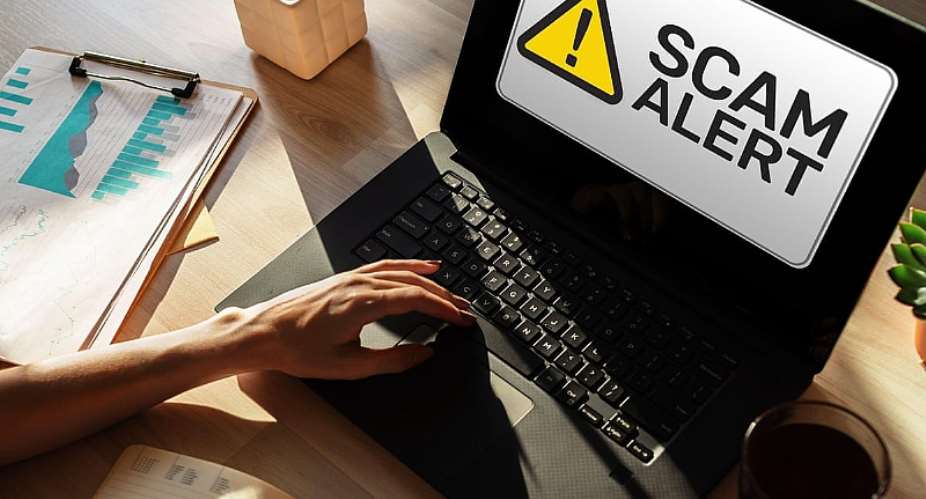 Why Smart People Fall for Online Scams: 3 Psychological Tricks Cybercriminals Use