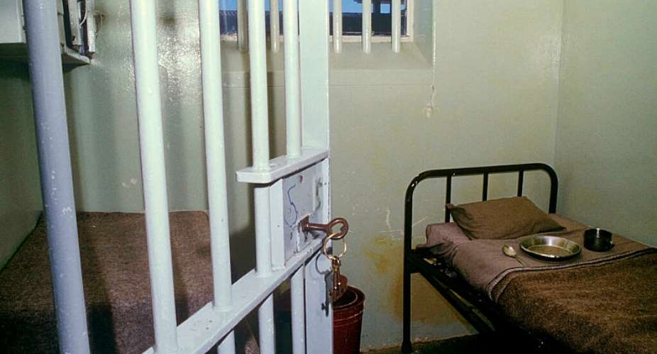 Nelson Mandela's prison cell key, pulled from US auction, should head home