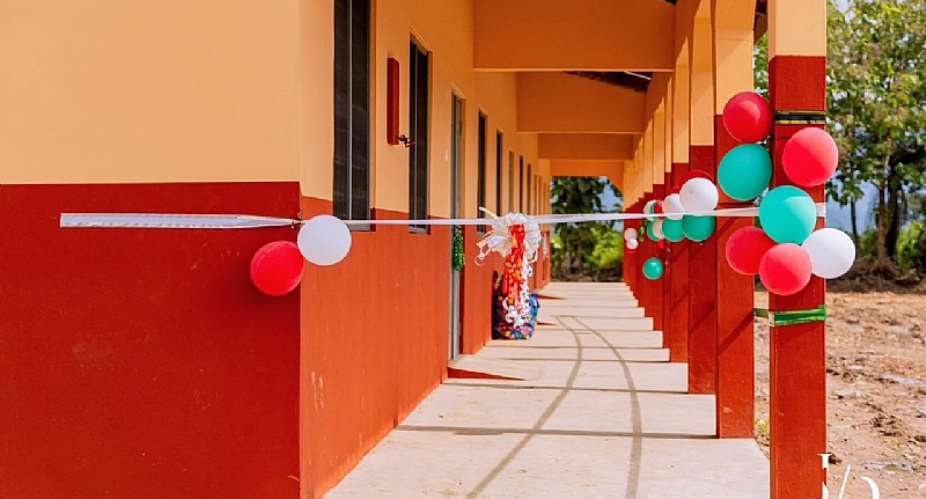 North Dayi MP commissions new classroom block at Yodanu