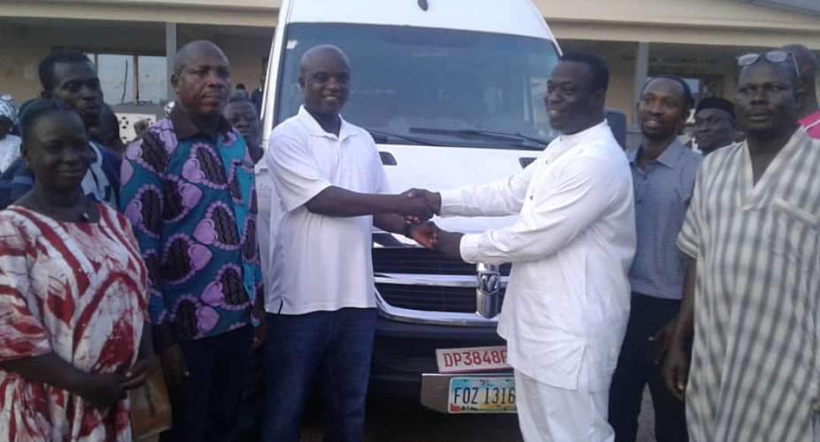 Sunyani West MP Donates 24-Seater Bus To NPP Constituency Office