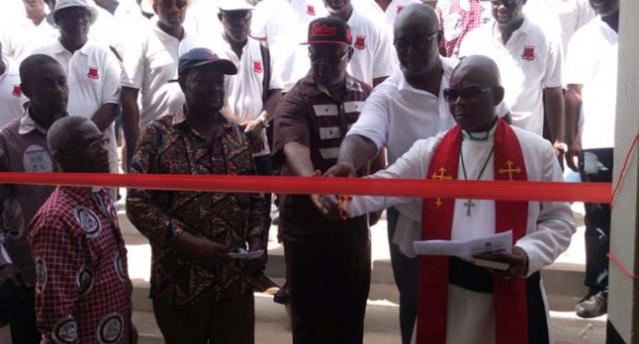 Mfantsipim at 140:  Old Boys build apartment for teachers, furnish structures