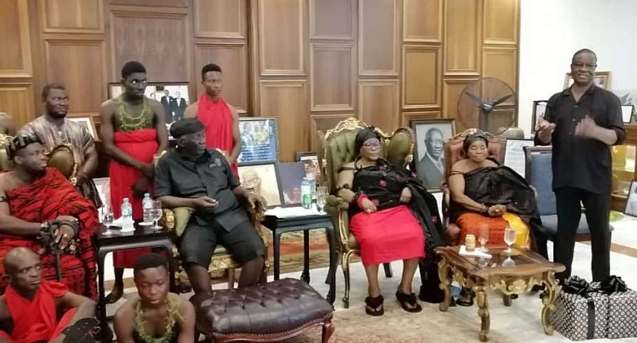 Volta Region Chiefs and Queen Mothers mourn with Kufuor over wife demise