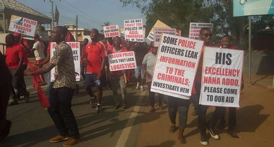 Ada Kasseh residents protest over surge in criminal activities