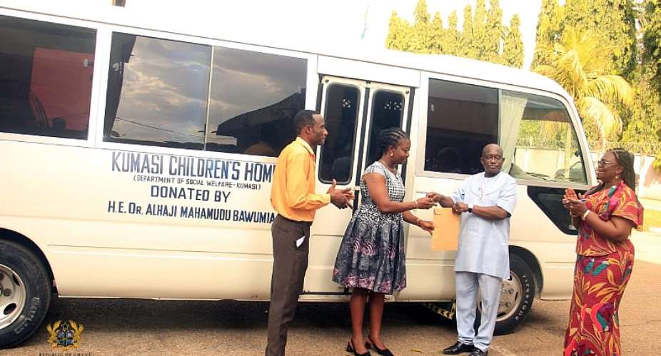 Bawumia donates bus to Kumasi Children's Home