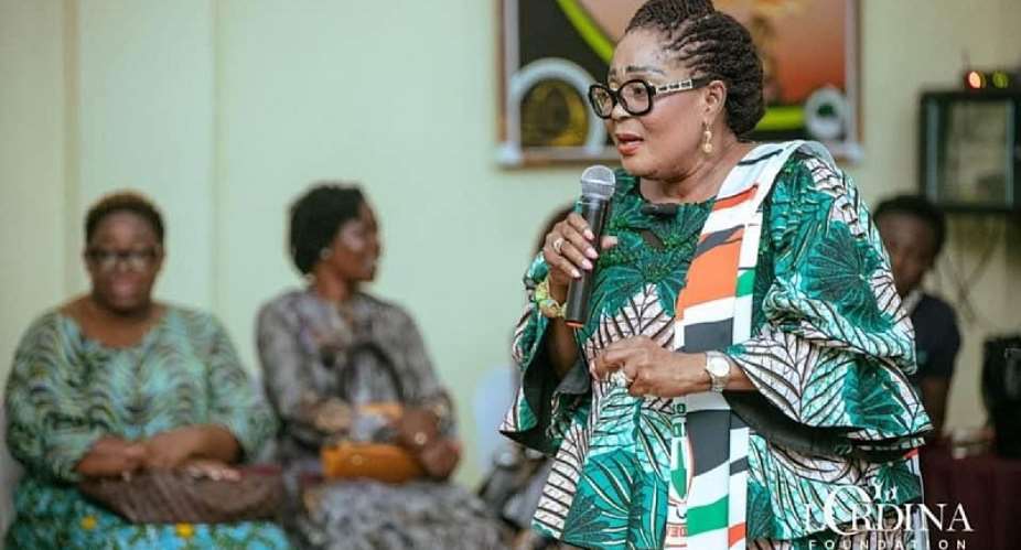 Mrs. Lordina Mahama, Addressing Kumasi Market Women