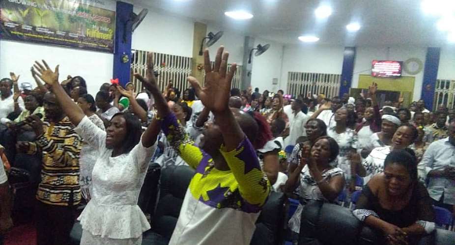 Ghanaians Usher In 2020 With Church Services
