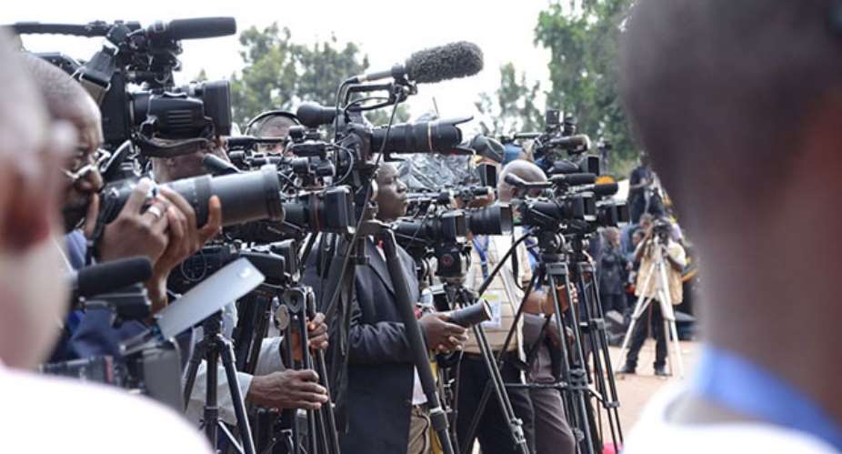 Journalists must be blamed for the politicization of the country