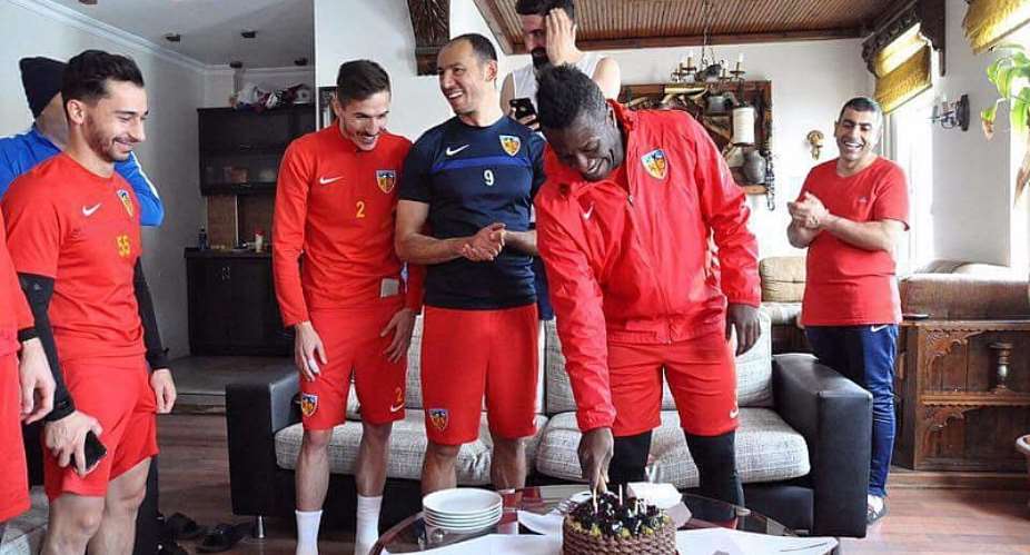 FIFA Wishes Ghana Captain Asamoah Gyan Happy 32nd Birthday