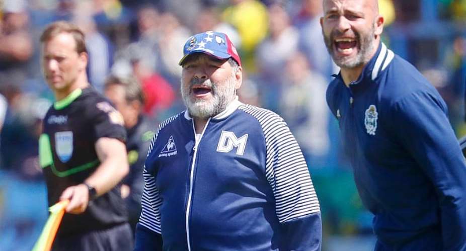Maradona Returns As Coach Of Gimnasia Two Days After Leaving