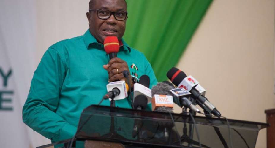 Vote Out Akufo-Addo Cutting Sod For 419 Projects – Ofosu Ampofo