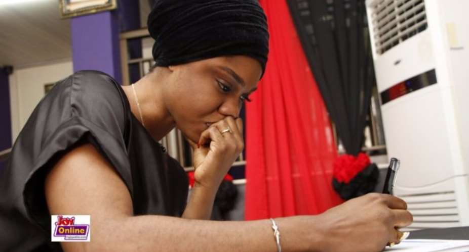 Becca Mourns KABA As She Signs Book Of Condolence