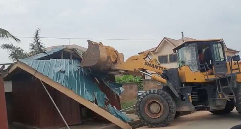 Accra: Weija Gbawe Assembly demolishes unauthorised structures