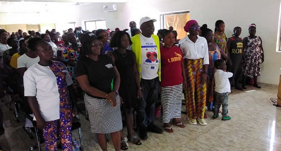 DCE IN THE MIDDLE WITH WHITE CAP AND ON HIS FAR LEFT AND RIGHT ARE BOTH LEADERSHIP OF WAN HIVE GHANA AND KIC RESPECTIVELY IN EYE GLASSES