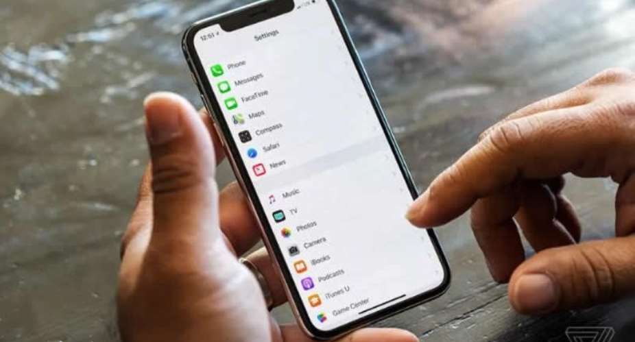 Apple 'Loses Money On Phone Repairs'
