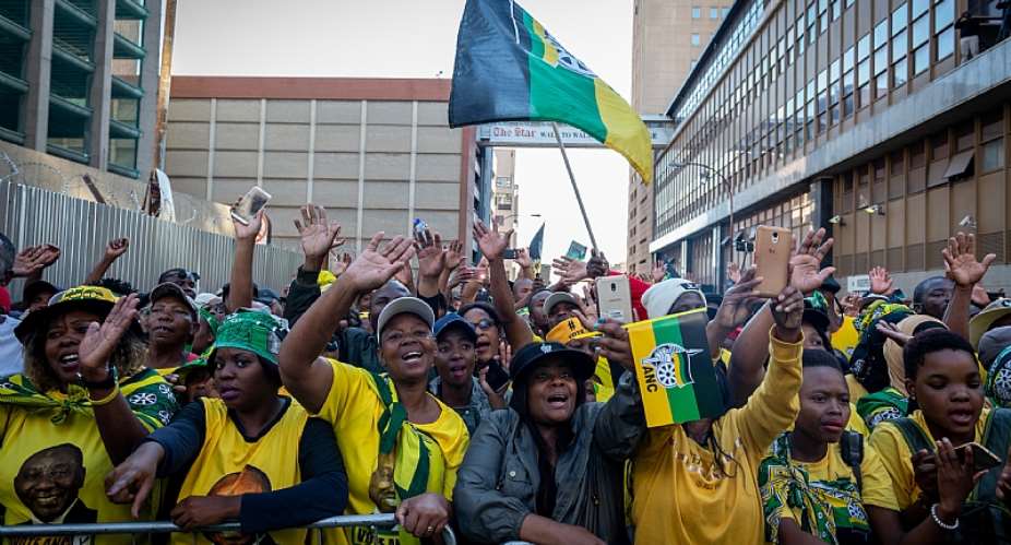 Enthusiastic ANC supportets celebrate a recent election victory.  - Source: EFE-EPAYeshiel Panchia