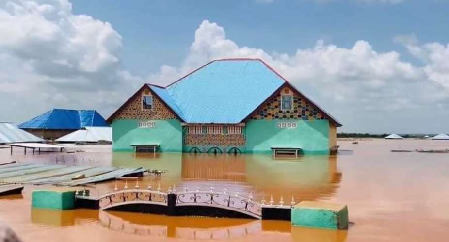 Buur-dhuubo district flooded by Jubba River