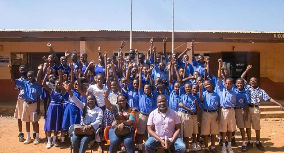 (L) Jemima Anokye Boateng, Director of Policy and Planning at NSA, Dr. Elizabeth L.B.  Zortovie, Director of Inclusion at NSA, George Yaw Adorshie, Head of Communication and Strategic Partnership, Camfed Ghana and Pupils of the Tamale Presbyterian JHS.