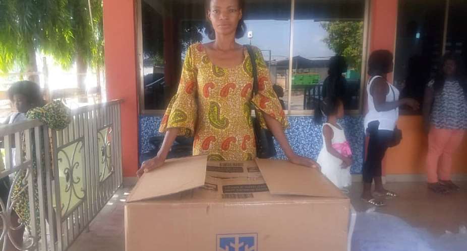 Single Mother Receives Support From OTEC FM