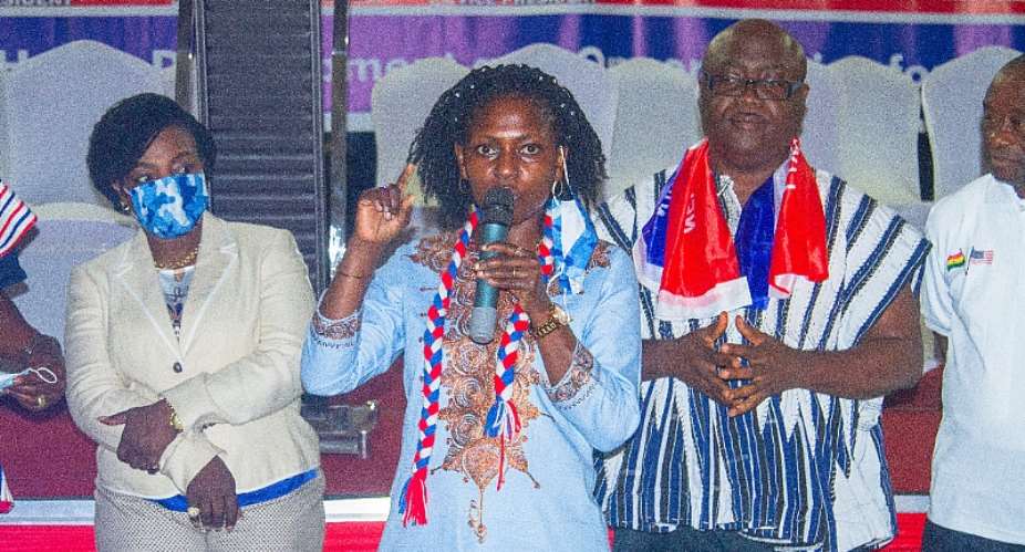 NPP USA Donates To Dr. Anyars; Endorses Him To Lead Tamale Central