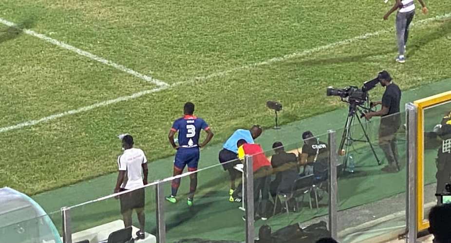 Asamoah Gyan Spotting the iconic No.3 jersey