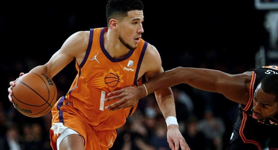 NBA: Phoenix Suns roll New York Knicks for 15th straight win