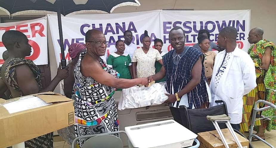 Amansie West: Chief donates medical equipment, consumables to Esuonwunu Health Center