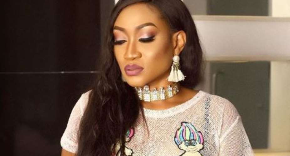 Actress, Oge Okoye Needs a Man in her Life, Goes Naked in Public