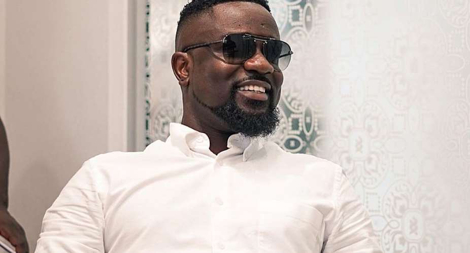 I love the young artists, they put me on my toes — Sarkodie