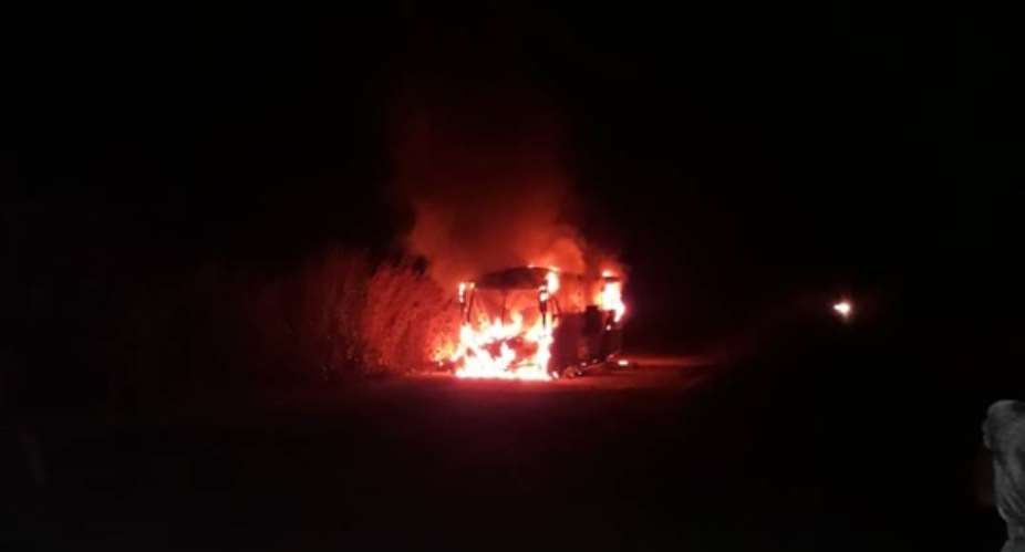 STC Bus Carrying Passengers Bursts Into Flames