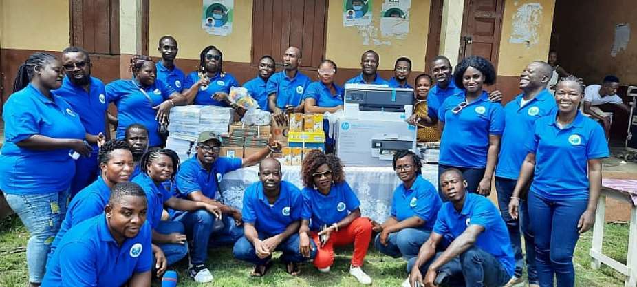 1999 Year Group of Peki Tsame DA JSH donates to alma mater